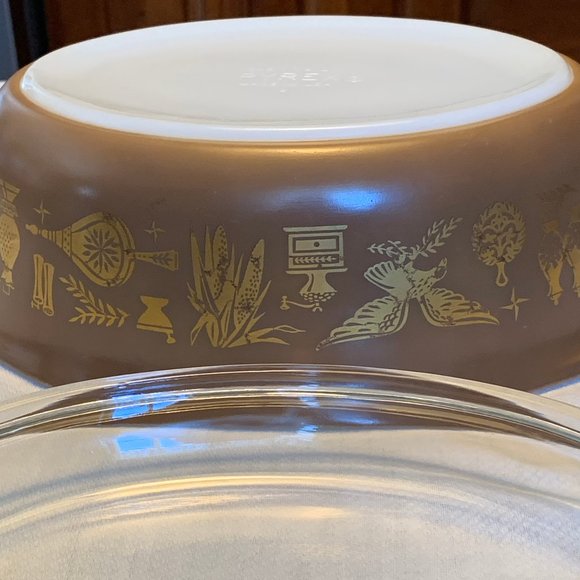 Pyrex Vintage 1960s Early American #043 Dish w Lid - Picture 5 of 16